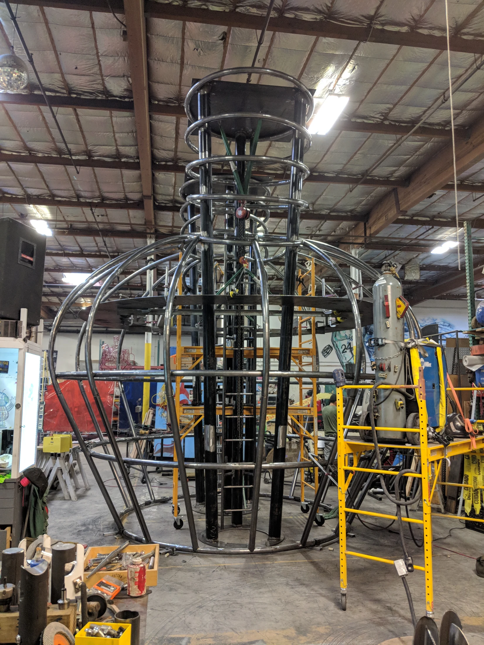 Bebot in the shop